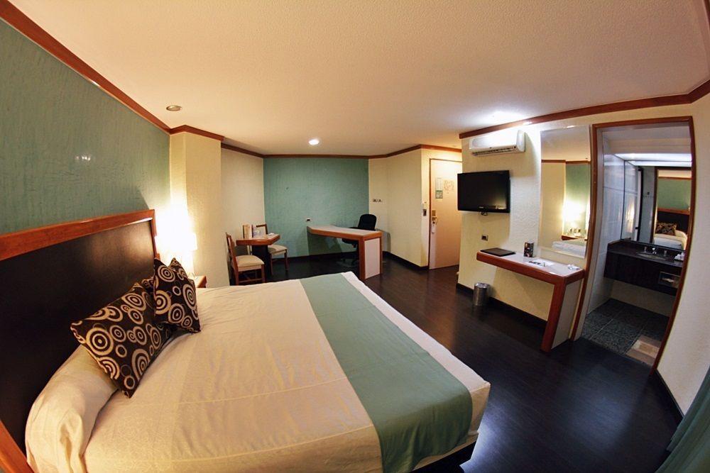 Hotel Abastos Plaza مدينة مكسيكو المظهر الخارجي الصورة