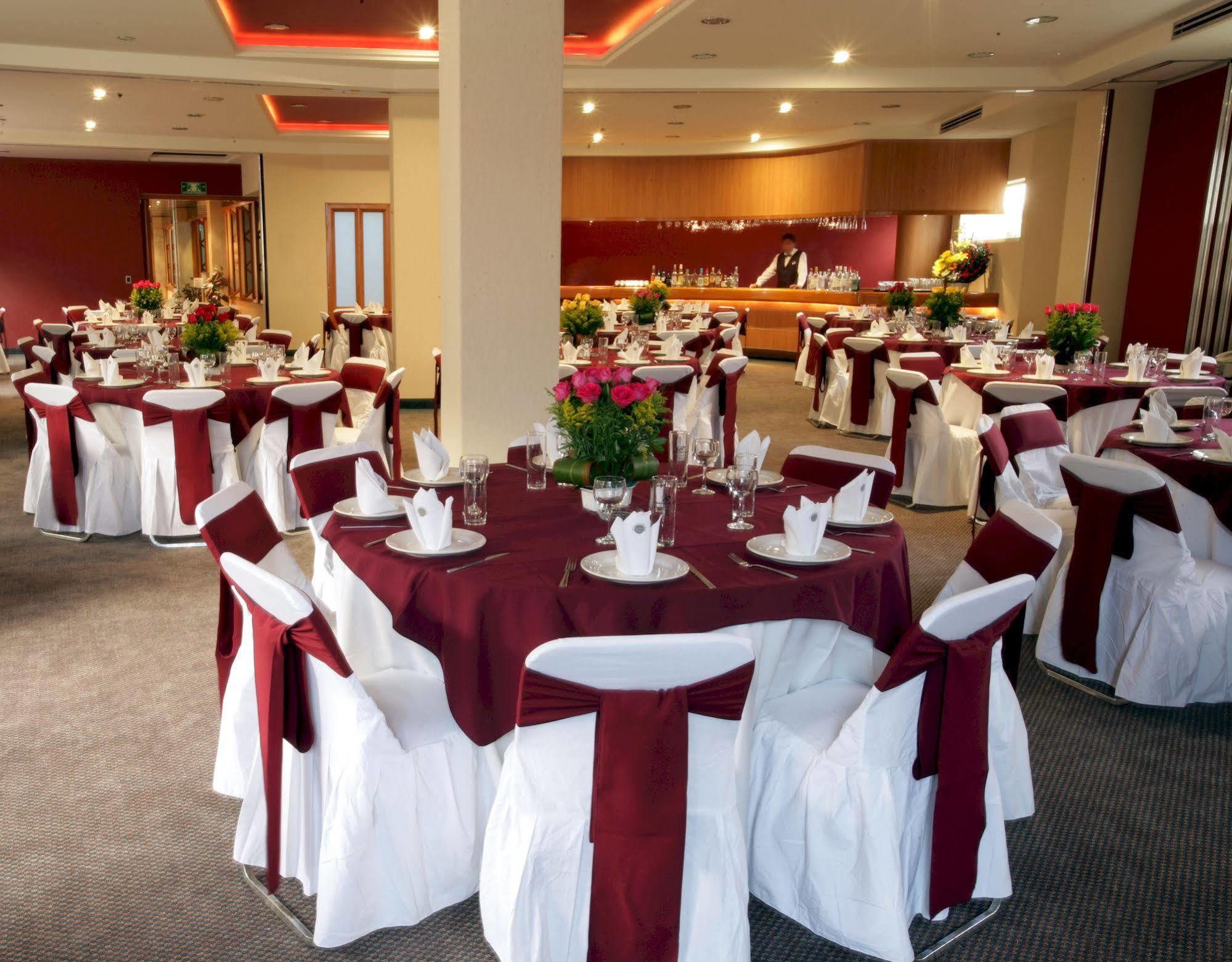 Hotel Abastos Plaza مدينة مكسيكو المظهر الخارجي الصورة